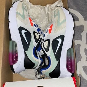 Brand new Air Max 200. Size 7